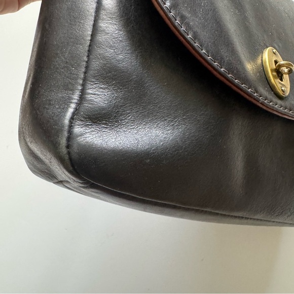 Fossil Vintage Classic Black Crossbody Handbags - Picture 11 of 16